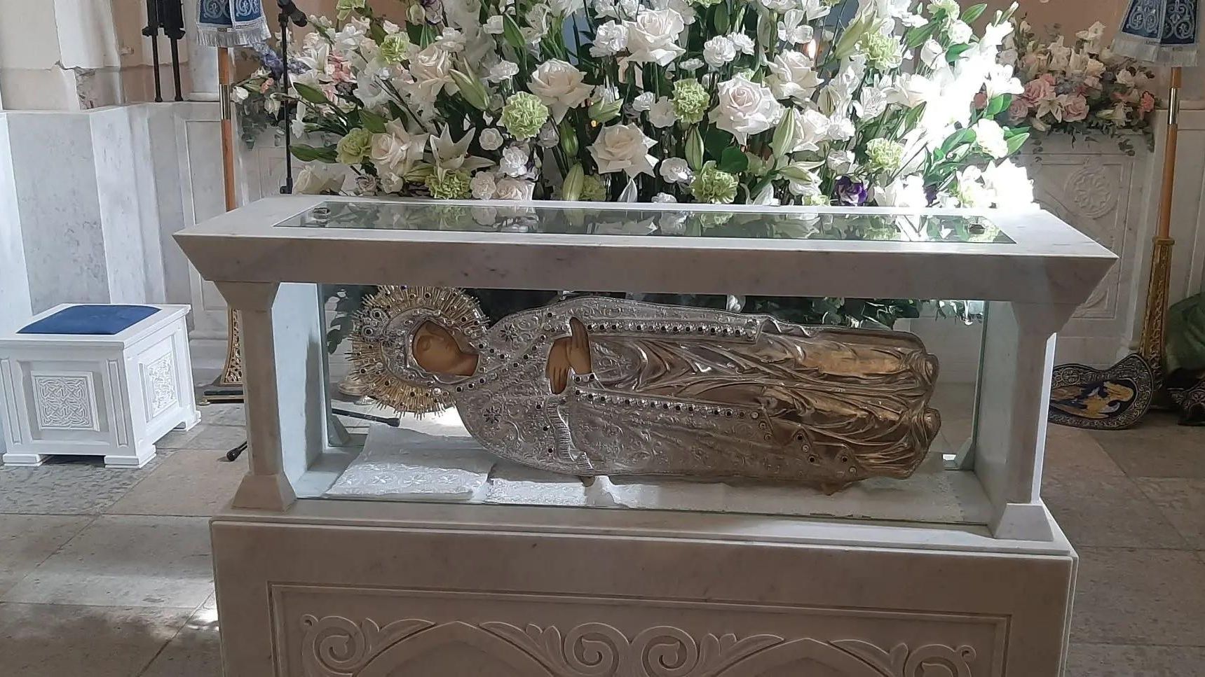 Игумения рассказала о судьбе Гефсиманской плащаницы в Старой Ладоге