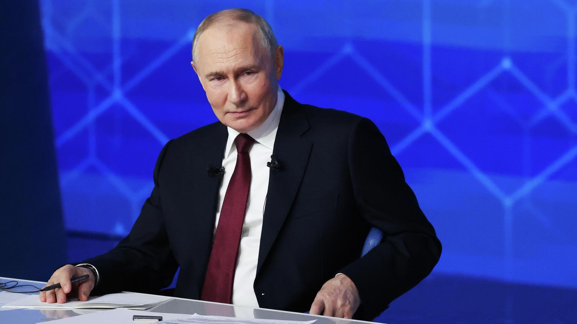 В Кремле сообщили о старте подготовки к прямой линии с Путиным